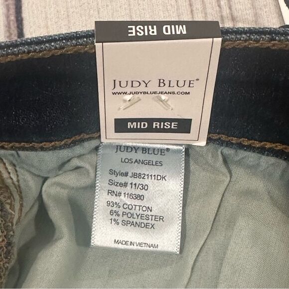 NWT Judy Blue Los Angeles Boyfriend Fit Distressed Jeans Women's 11/30 Stretch - Picture 8 of 10